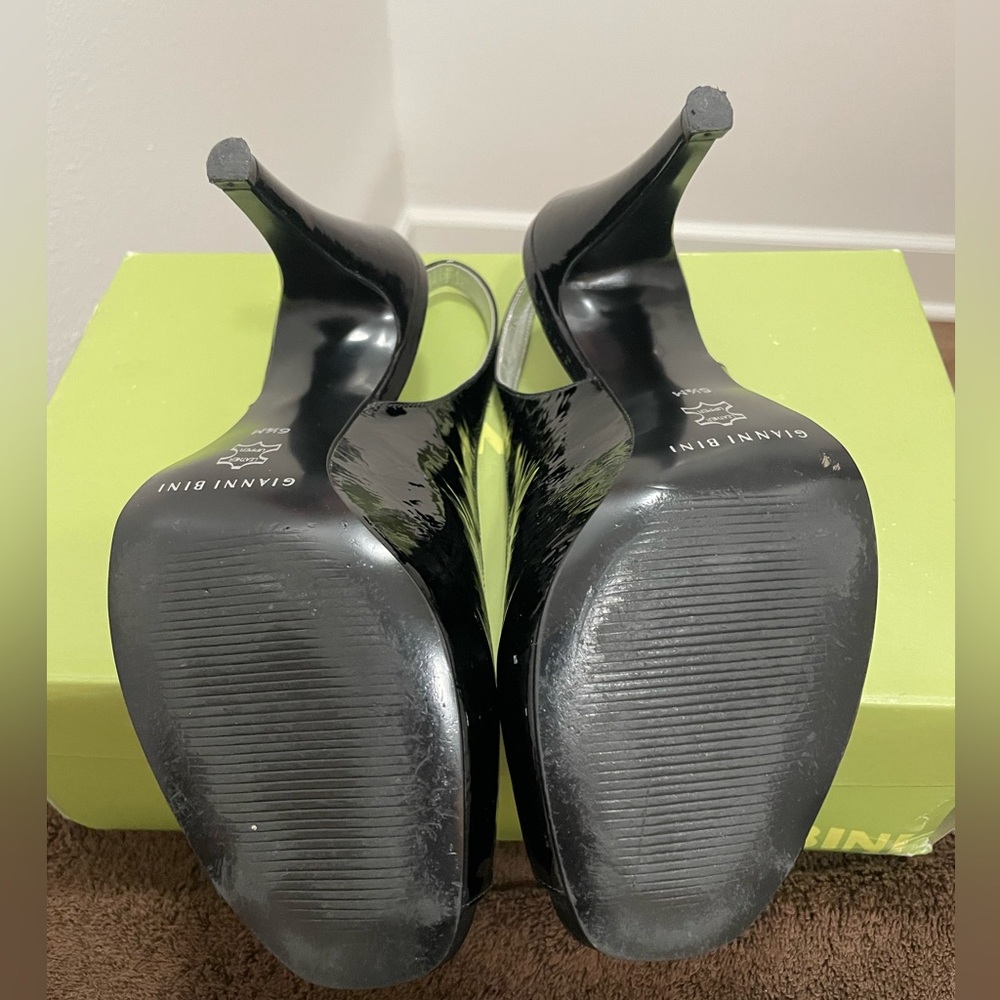 Gianni Bini Black Patent Leather Peep Toe Slingback Heels size 6.5 - Picture 8 of 9
